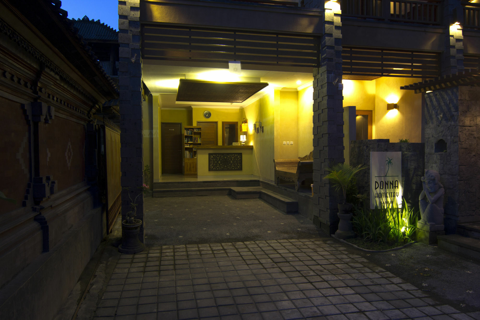 Donna Homestay Sanur Εξωτερικό φωτογραφία